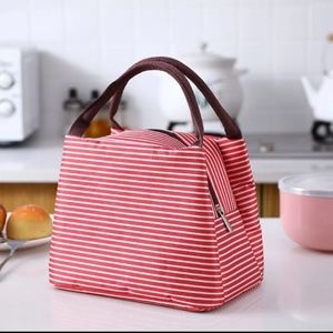 Striped pattern lunch bag